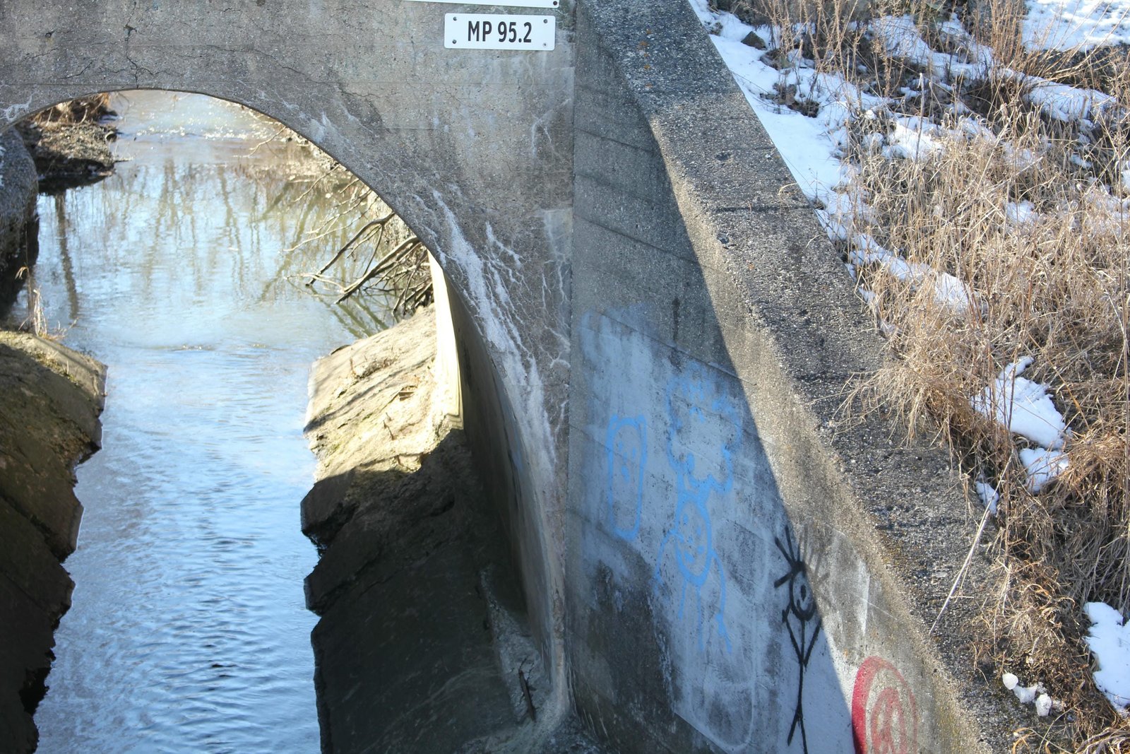 North abutment